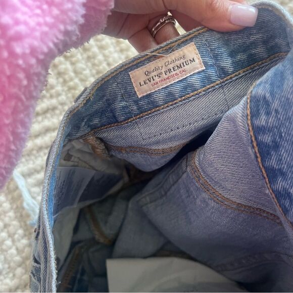 Levi’s 501 Distressed Blue Denim Shorts - Picture 5 of 6